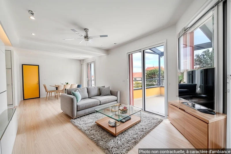 Appartement - 108 m² - 6 pièces