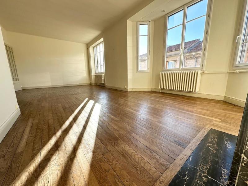 Appartement - 105 m² - 4 pièces
