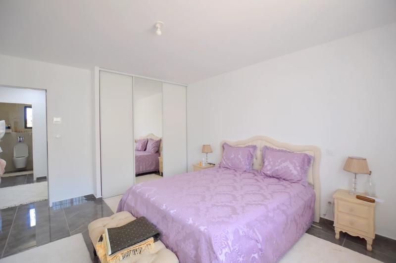 Maison - 139 m² - 5 pièces