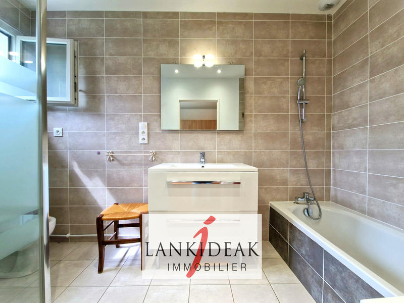 Maison - 146 m² - 5 pièces