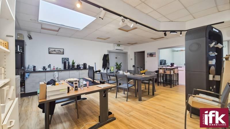 Local commercial - 87 m² - 4 pièces