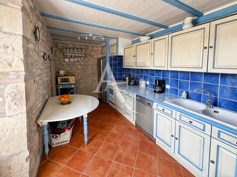 Maison - 145 m² - 7 pièces