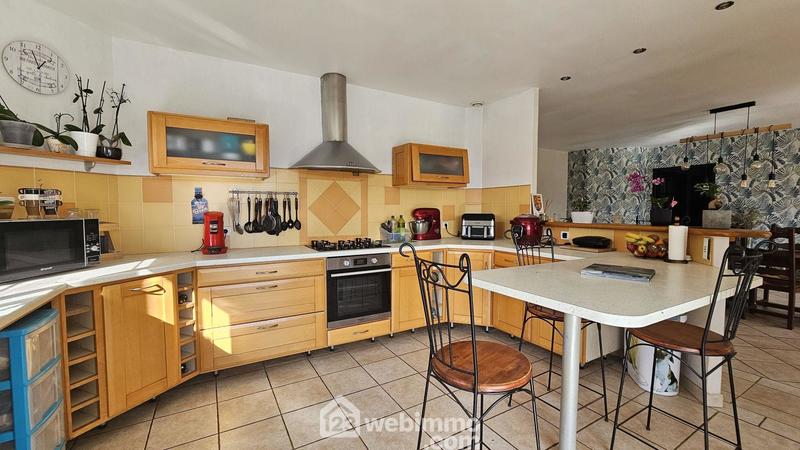 Maison - 145 m² - 6 pièces