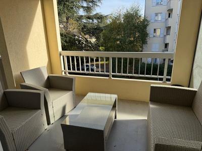 Appartement - 71 m² - 2 pièces