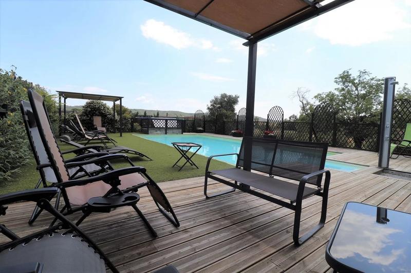 Mas - 390 m² - 10 pièces