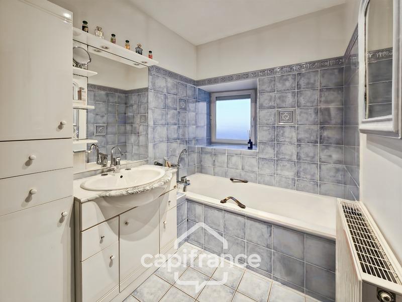 Maison - 133 m² - 6 pièces