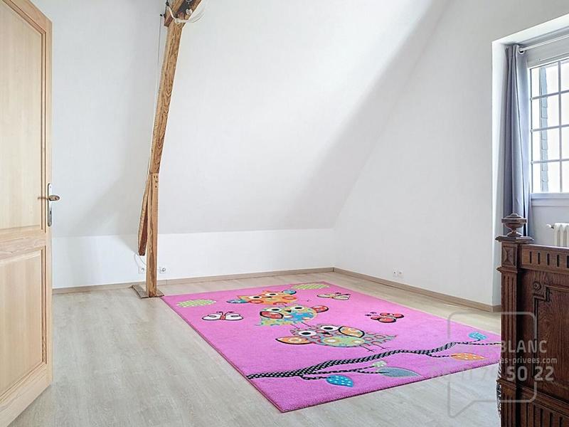 Maison - 115 m² - 9 pièces