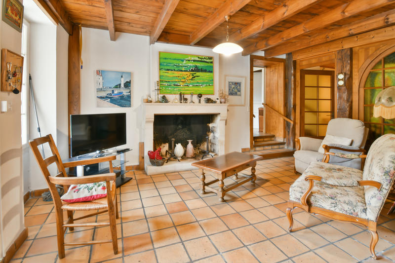 Maison - 180 m² - 6 pièces