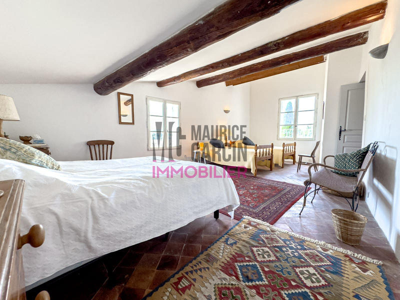 Maison - 160 m² - 5 pièces