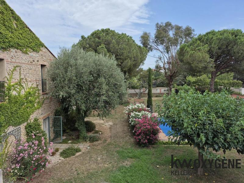 Mas - 438 m² - 14 pièces