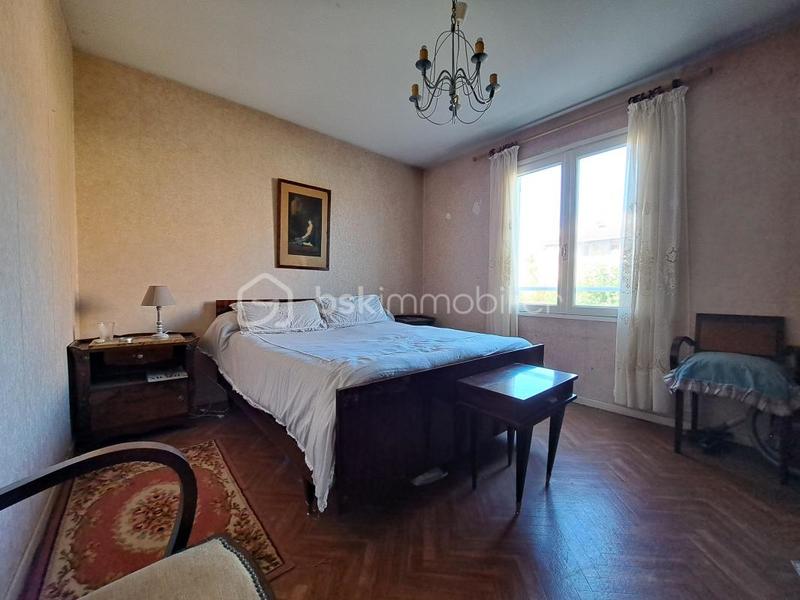 Maison - 99 m² - 5 pièces