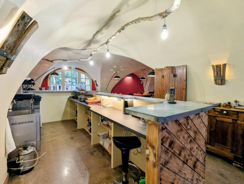 Fonds de commerce - Magasins - 183 m²