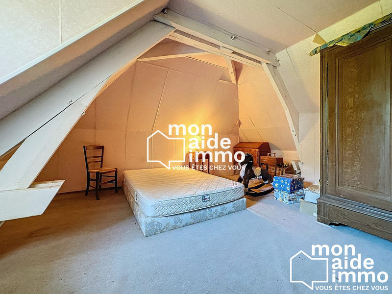 Maison - 305 m² - 8 pièces