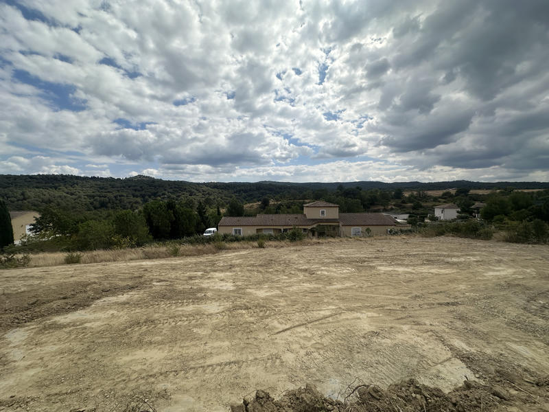 Terrain - 738 m²