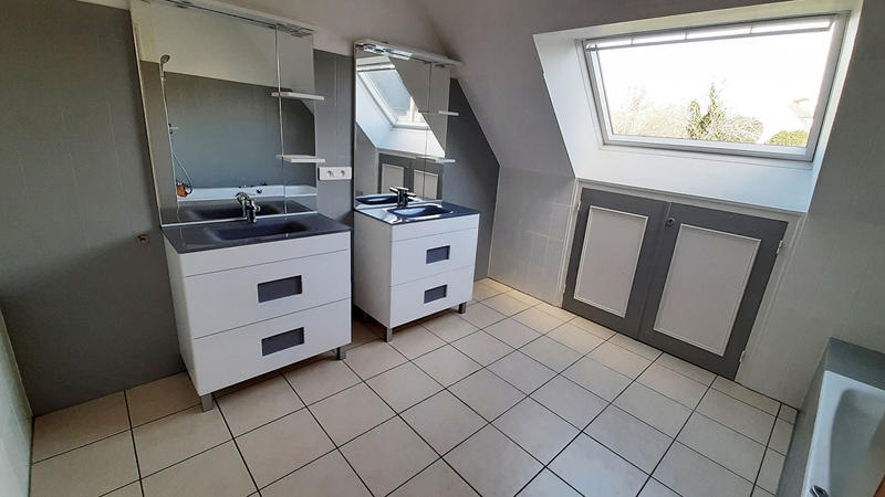 Maison - 122 m² - 6 pièces