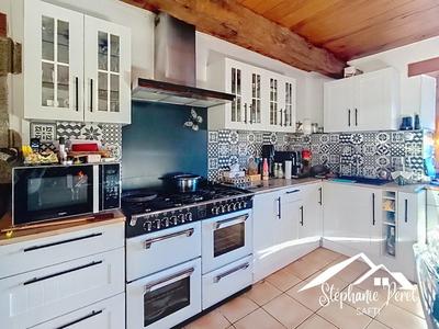 Maison - 110 m² - 6 pièces