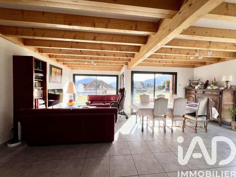 Châlet - 144 m² - 5 pièces