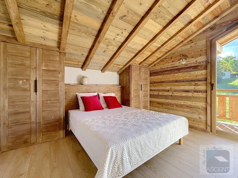 Châlet - 225 m² - 8 pièces