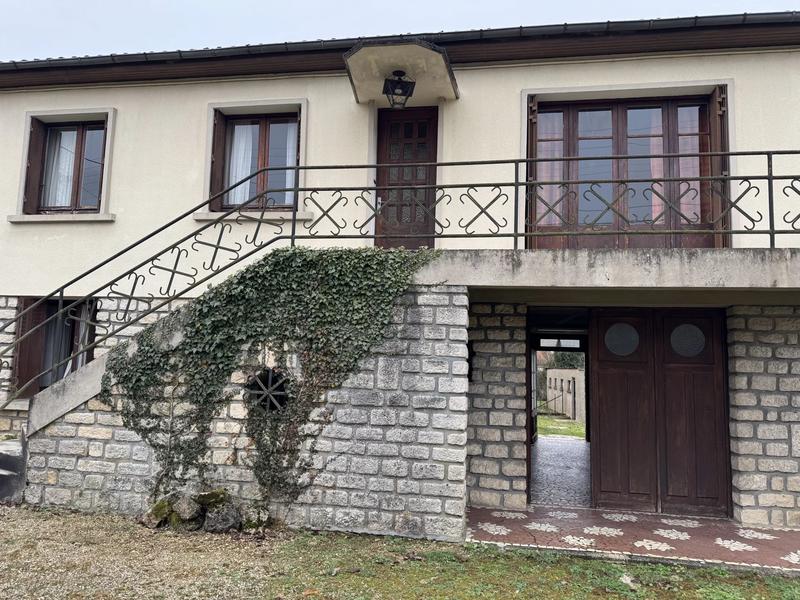 Maison - 96 m² - 7 pièces