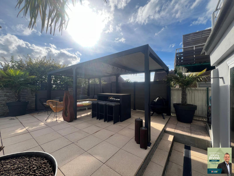 Maison - 102 m² - 5 pièces