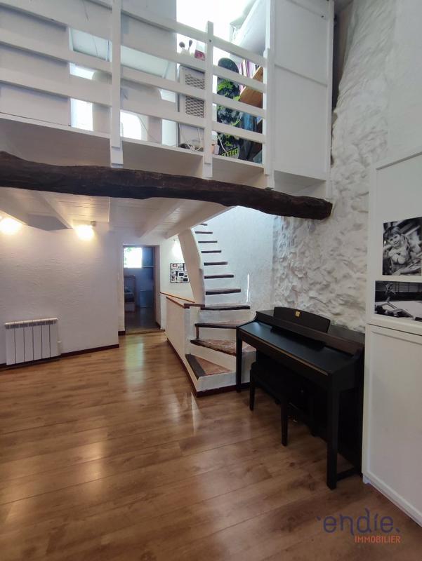 Appartement - 81 m² - 3 pièces