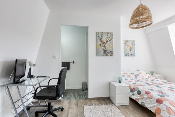 Appartement - 90 m² - 5 pièces