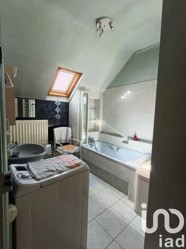 Maison - 139 m² - 7 pièces