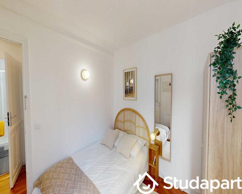 Chambre - 17 m² - 1 pièce