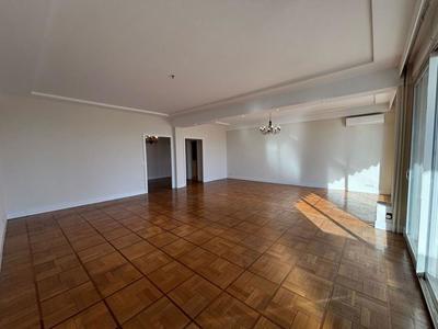 Appartement - 148 m² - 3 pièces