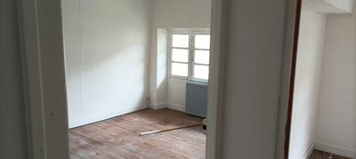 Maison - 110 m² - 10 pièces