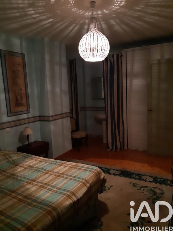 Maison - 180 m² - 5 pièces