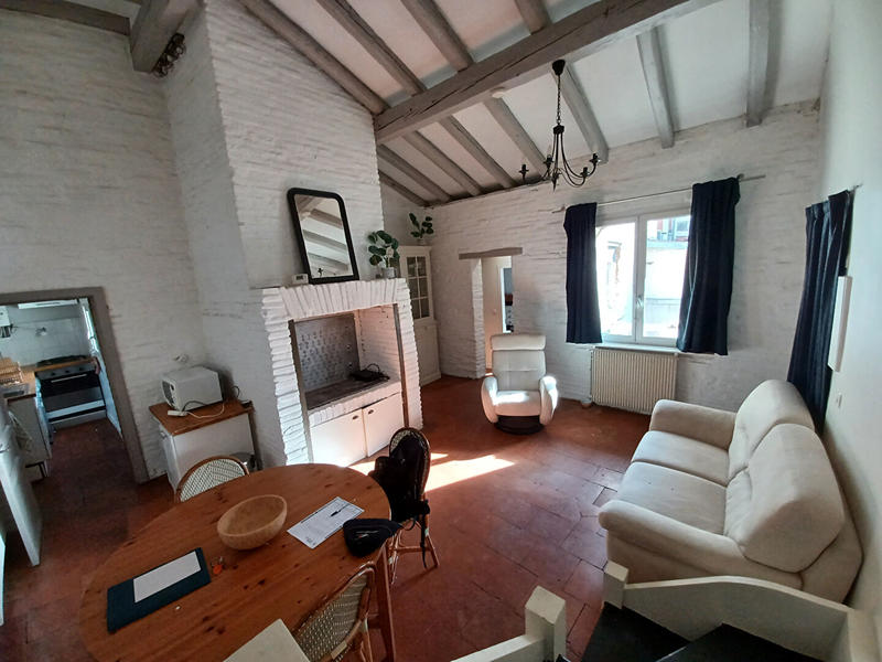 Appartement - 80 m² - 2 pièces