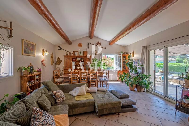 Maison - 165 m² - 8 pièces