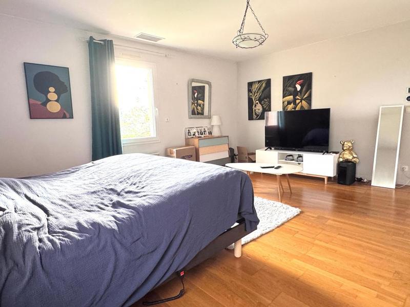 Maison - 245 m² - 6 pièces