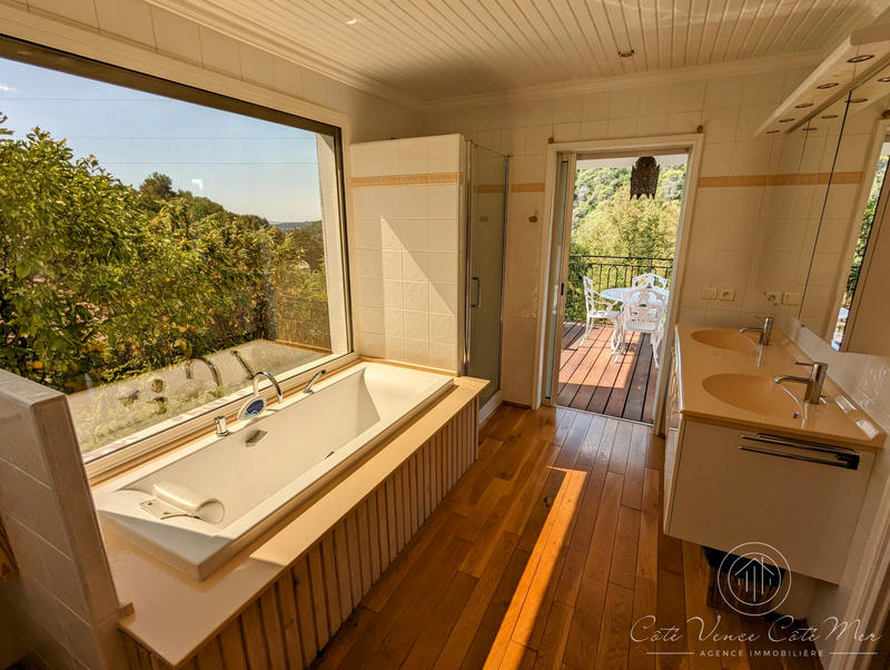 Maison - 146 m² - 4 pièces