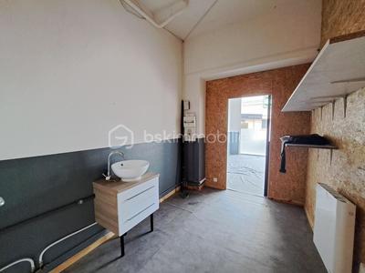 Local commercial - 49 m² - 1 pièce