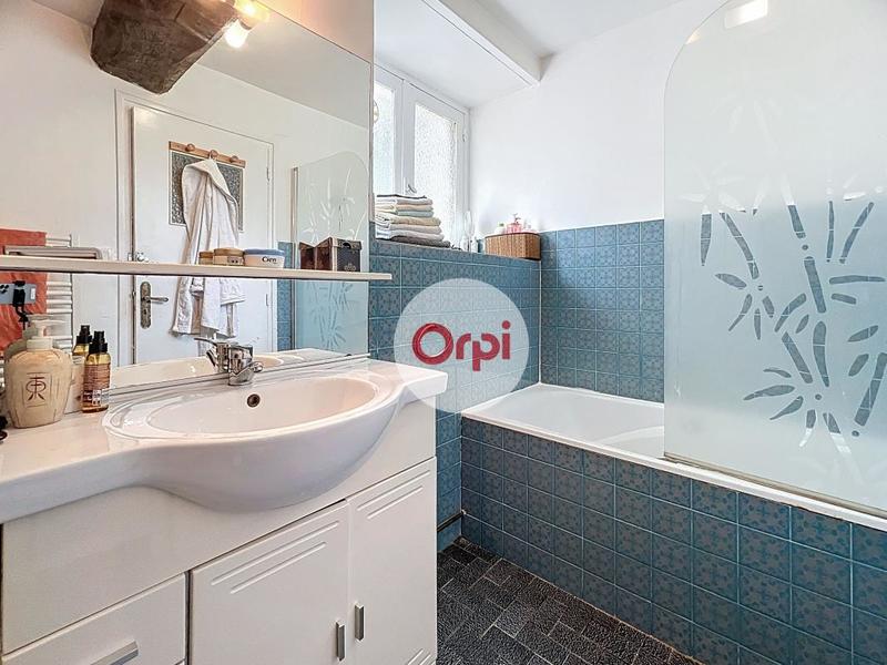 Maison - 253 m² - 7 pièces