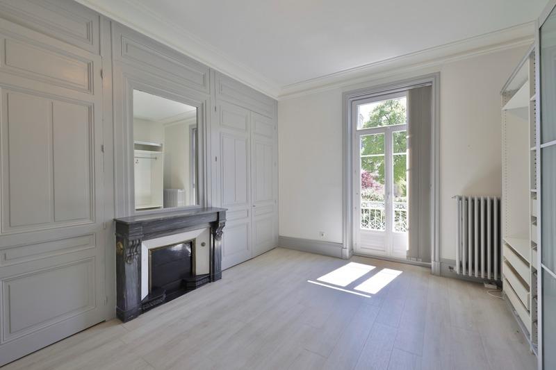 Propriété - 370 m² - 14 pièces