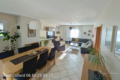 Maison - 151 m² - 6 pièces