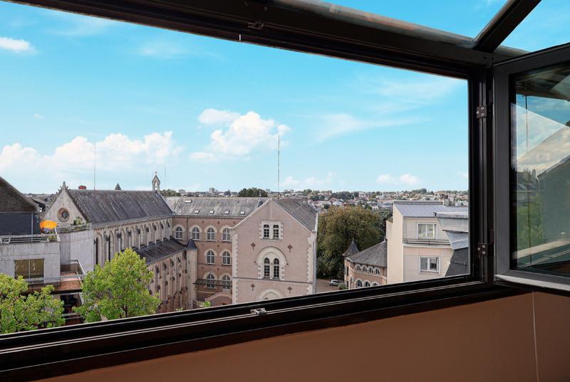 Appartement - 153 m² - 6 pièces