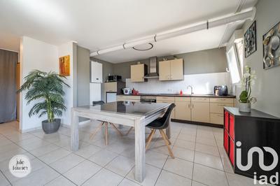 Appartement - 65 m² - 2 pièces