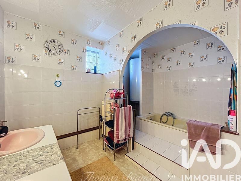 Maison - 188 m² - 8 pièces