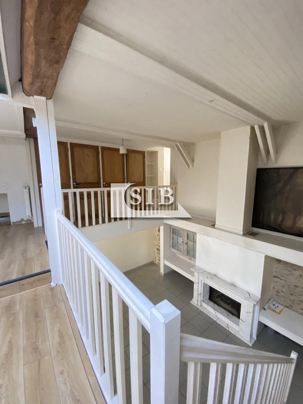 Maison - 228 m² - 7 pièces