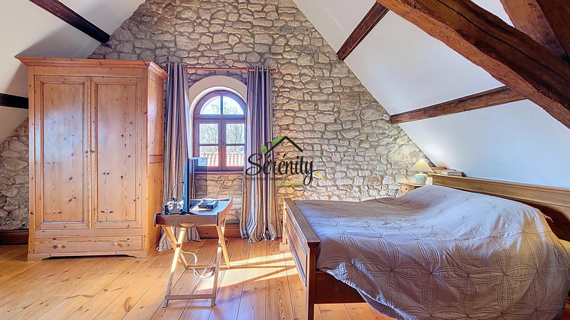 Maison - 359 m² - 11 pièces