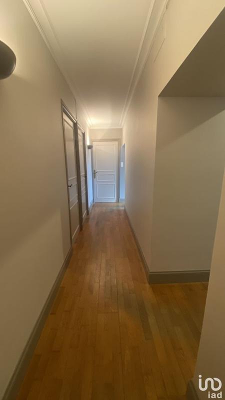 Local commercial - 256 m²