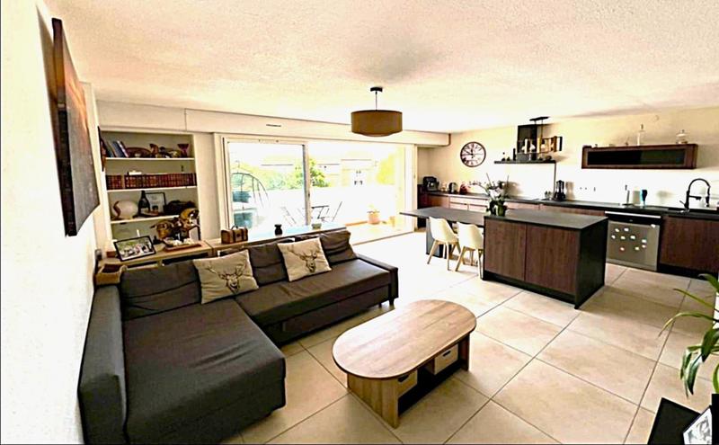 Appartement - 85 m² - 4 pièces