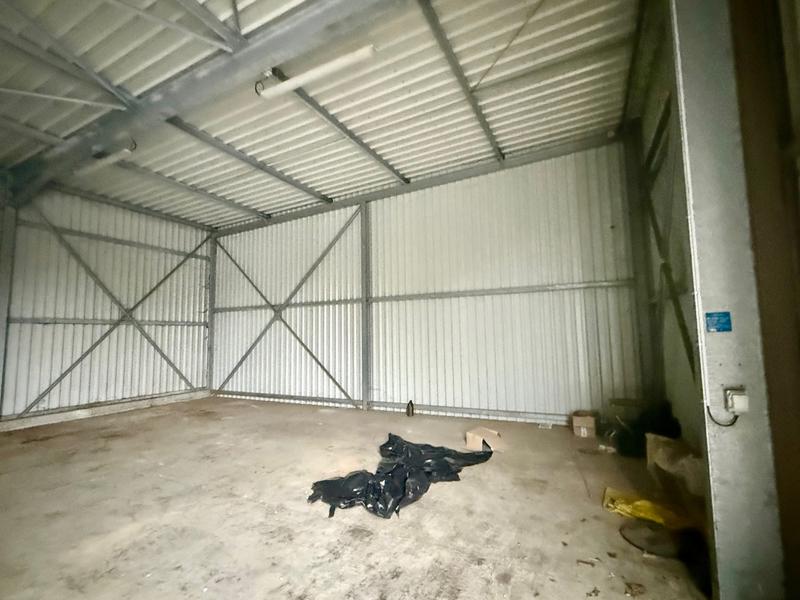 Local d'activités - 940 m²