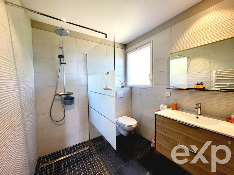 Villa - 224 m² - 8 pièces