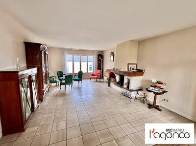 Maison - 175 m² - 8 pièces