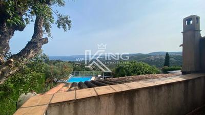 Villa - 90 m² - 5 pièces